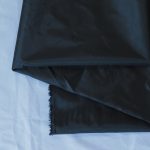 Hitam